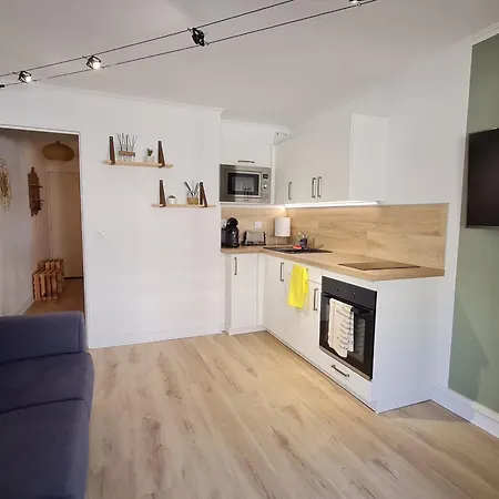 Apartment Climatise, Balcon, Parking, Centre-ville, 50m Plage, - Fr-1-780-31 Sainte-Maxime