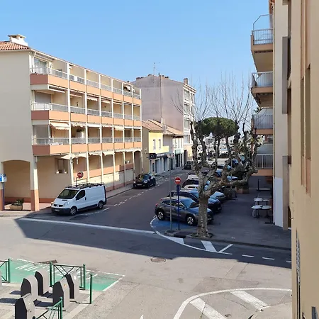 Climatise, Balcon, Parking, Centre-ville, 50m Plage, - Fr-1-780-31 Sainte-Maxime