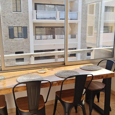 Climatise, Balcon, Parking, Centre-ville, 50m Plage, - Fr-1-780-31 Apartment *
