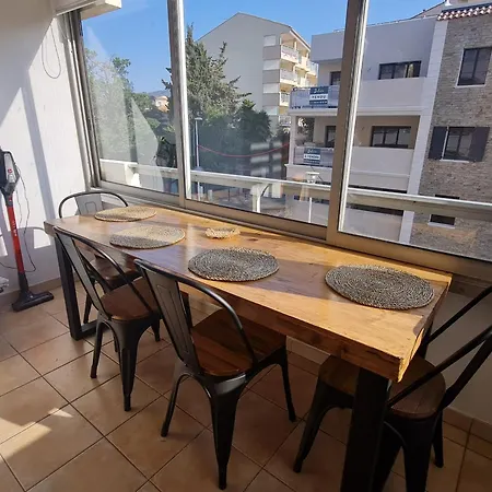 Climatise, Balcon, Parking, Centre-ville, 50m Plage, - Fr-1-780-31
